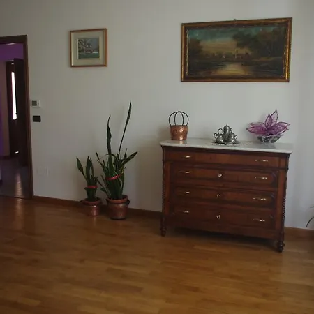 Cascina Lodorino アパート Cerretto Langhe